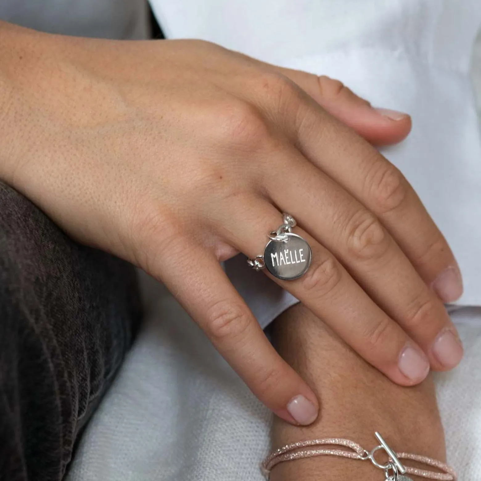 Bague chaine maille ronde argent personnalisée médaille gravée 15 mm