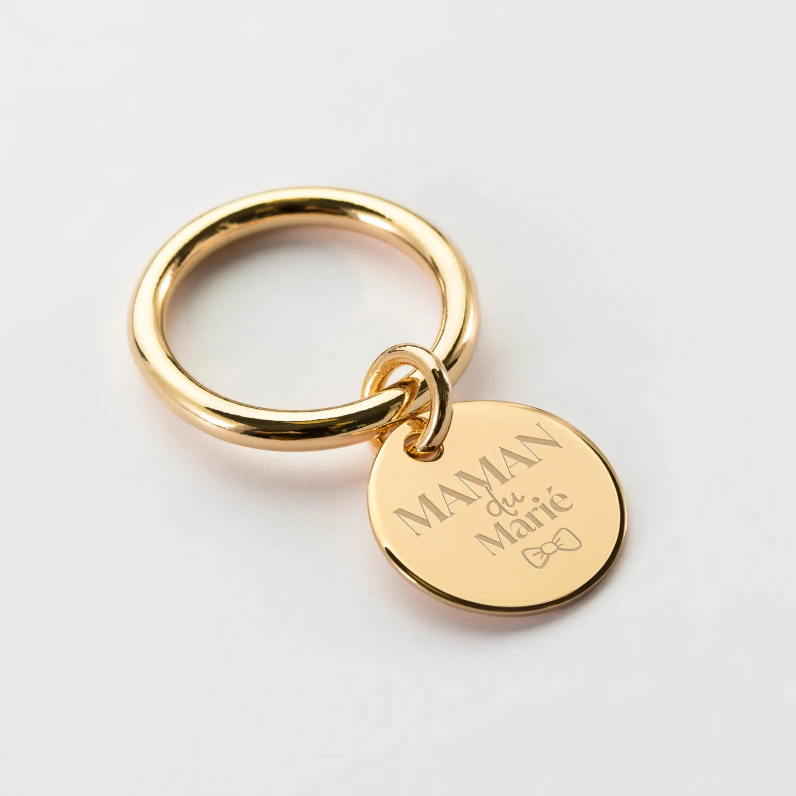 Bague Famille des mariés jonc plaqué or personnalisée médaille gravée 15 mm