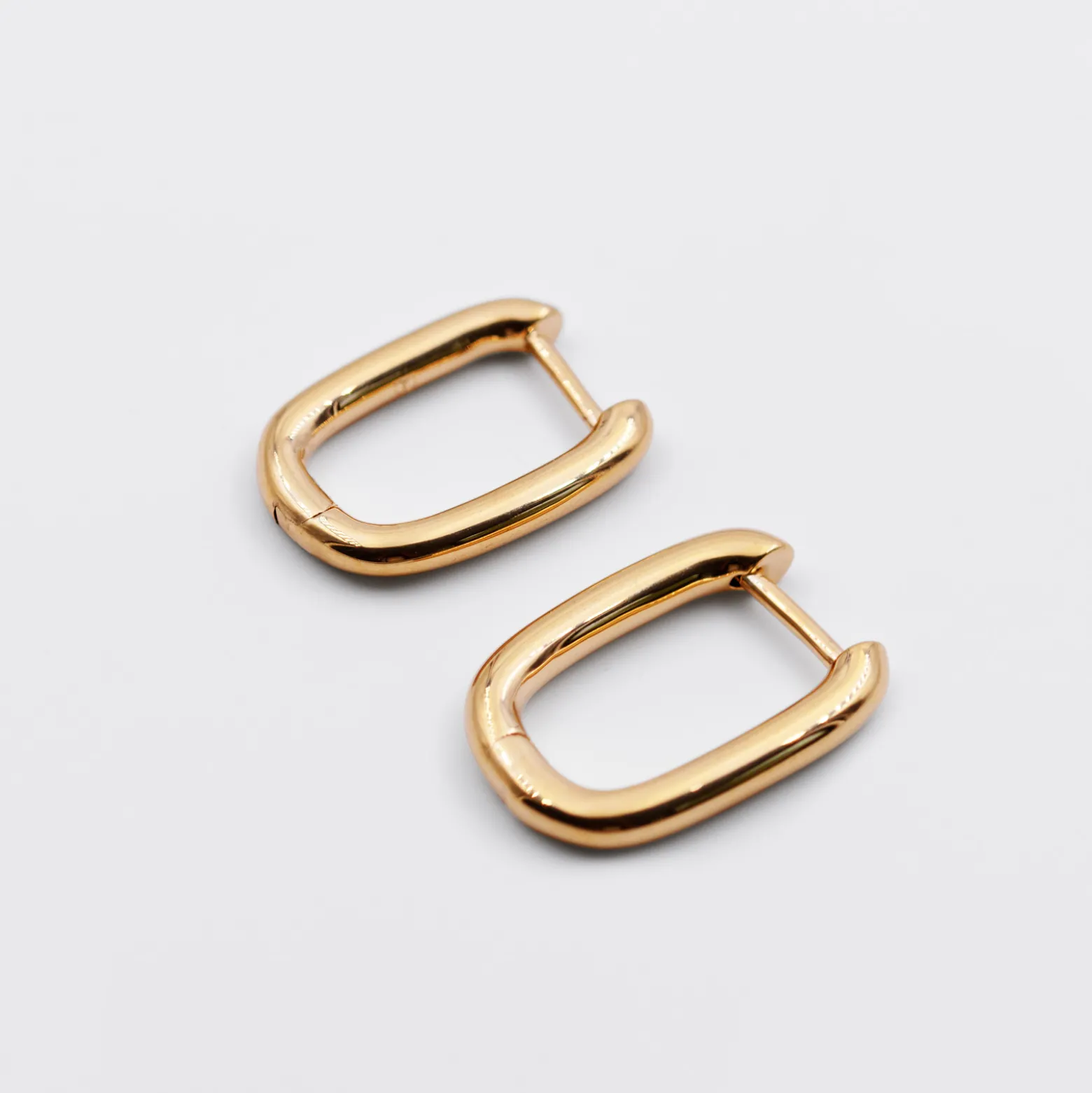 Boucles d'oreilles créoles rectangles plaqué or