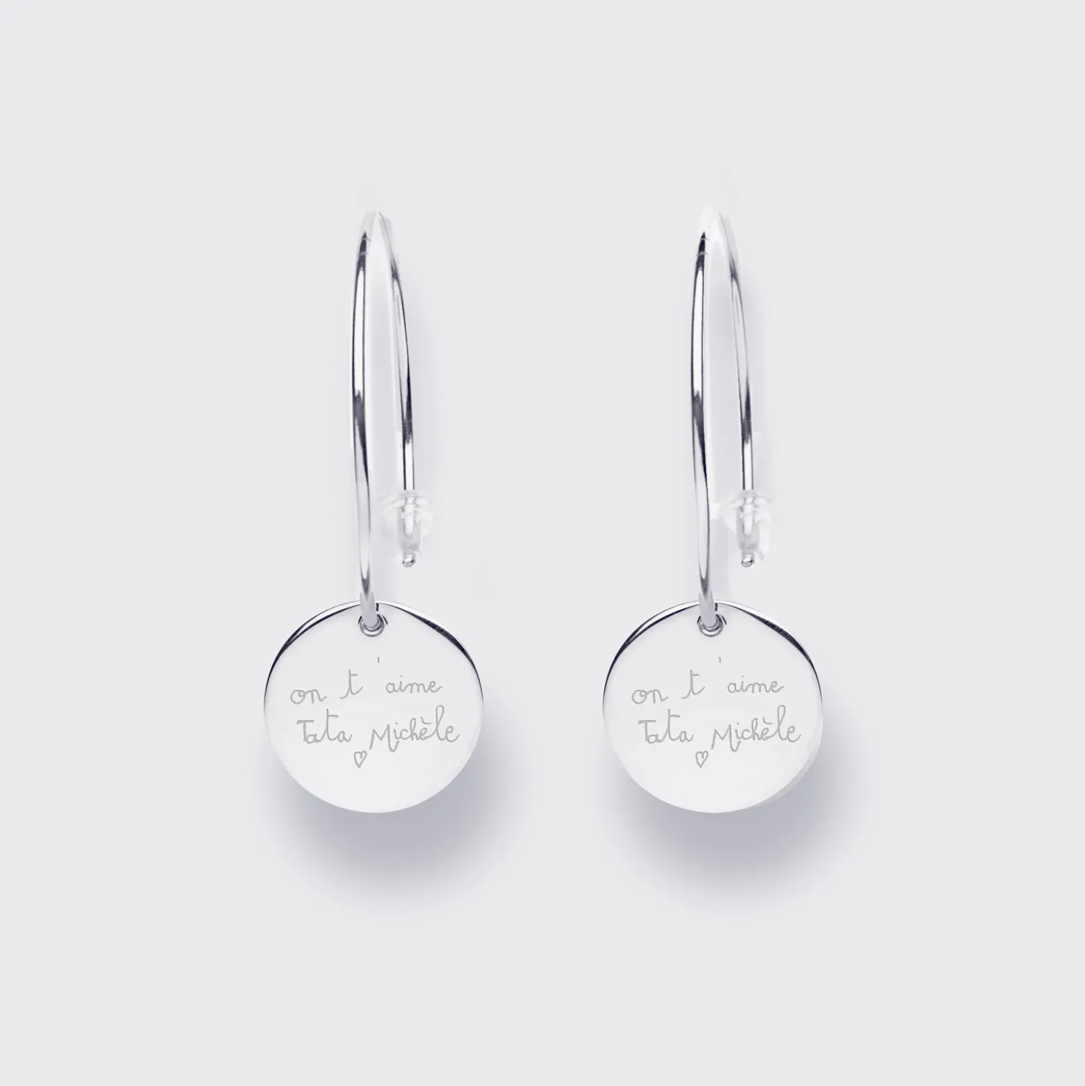 Boucles d'oreilles créoles médailles personnalisées gravées argent 15 mm