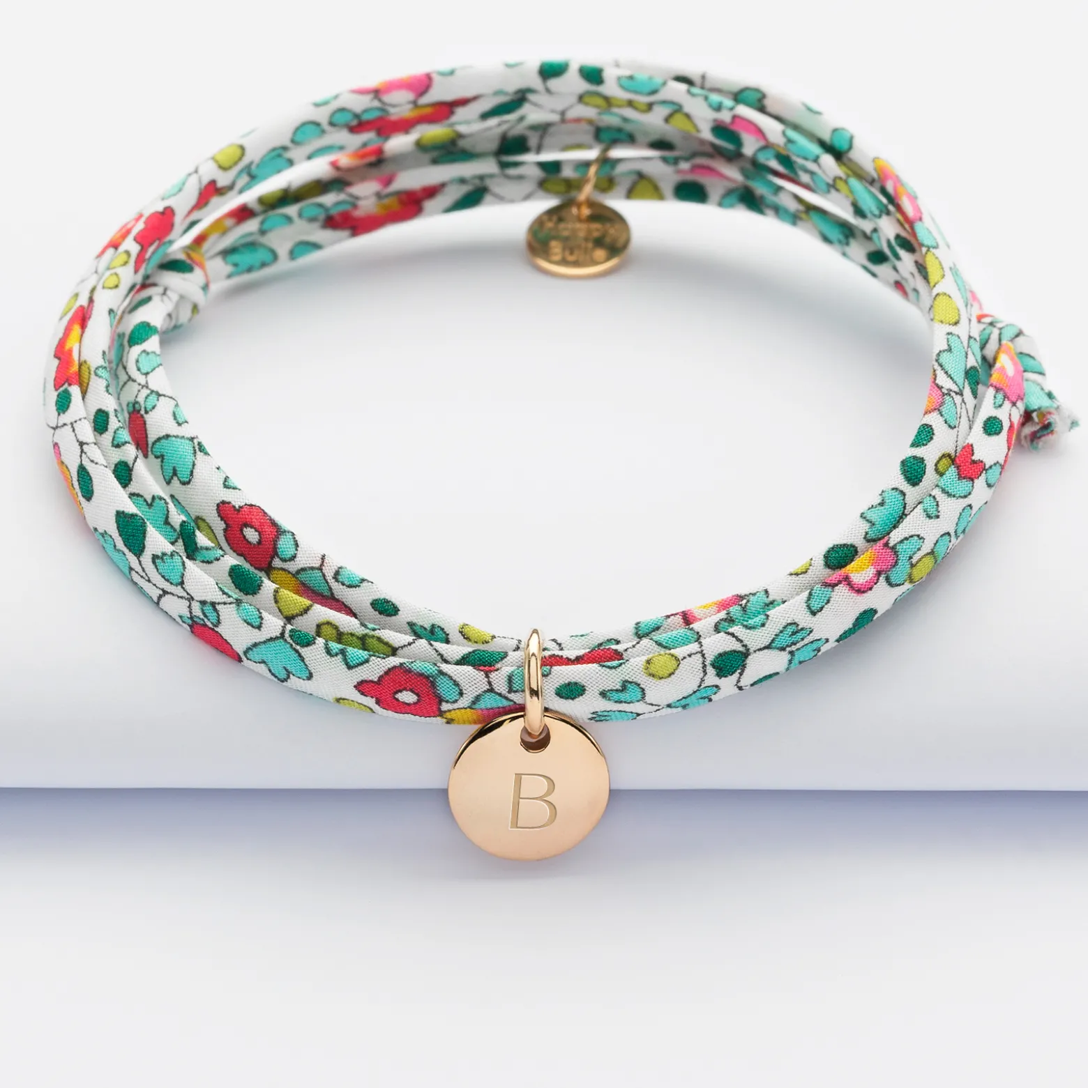 Bracelet 3 tours Liberty personnalisé initiale médaille gravée plaqué or 10 mm