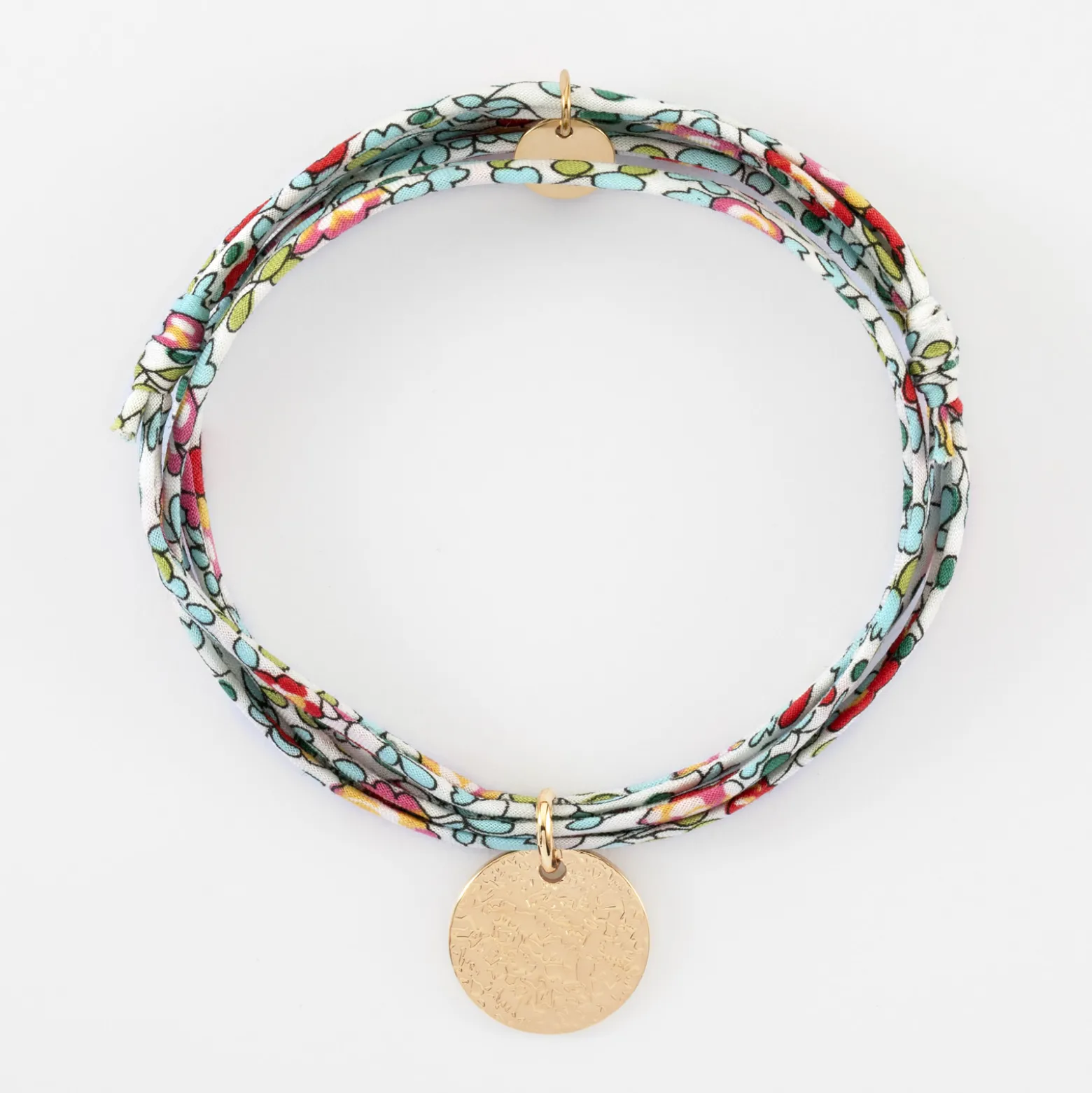 Bracelet 3 tours Liberty personnalisé médaille martelée gravée plaqué or 15 mm