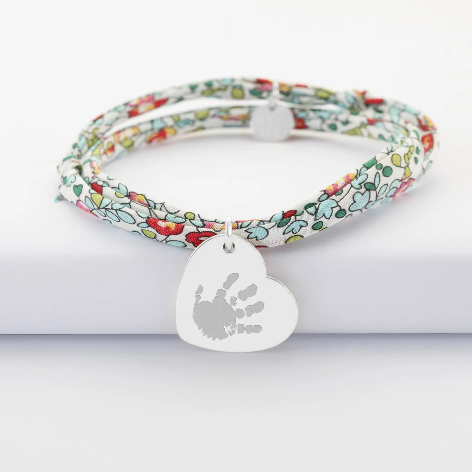 Bracelet 3 tours Liberty personnalisé médaille gravée argent dormeuse coeur 19x21 mm
