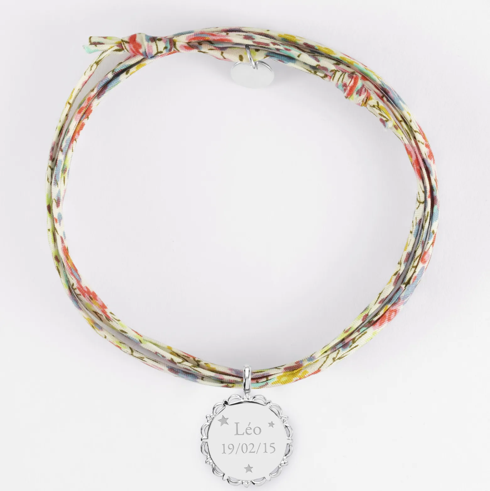 Bracelet 3 tours Liberty personnalisé médaille vintage dentelée gravée argent 17 mm