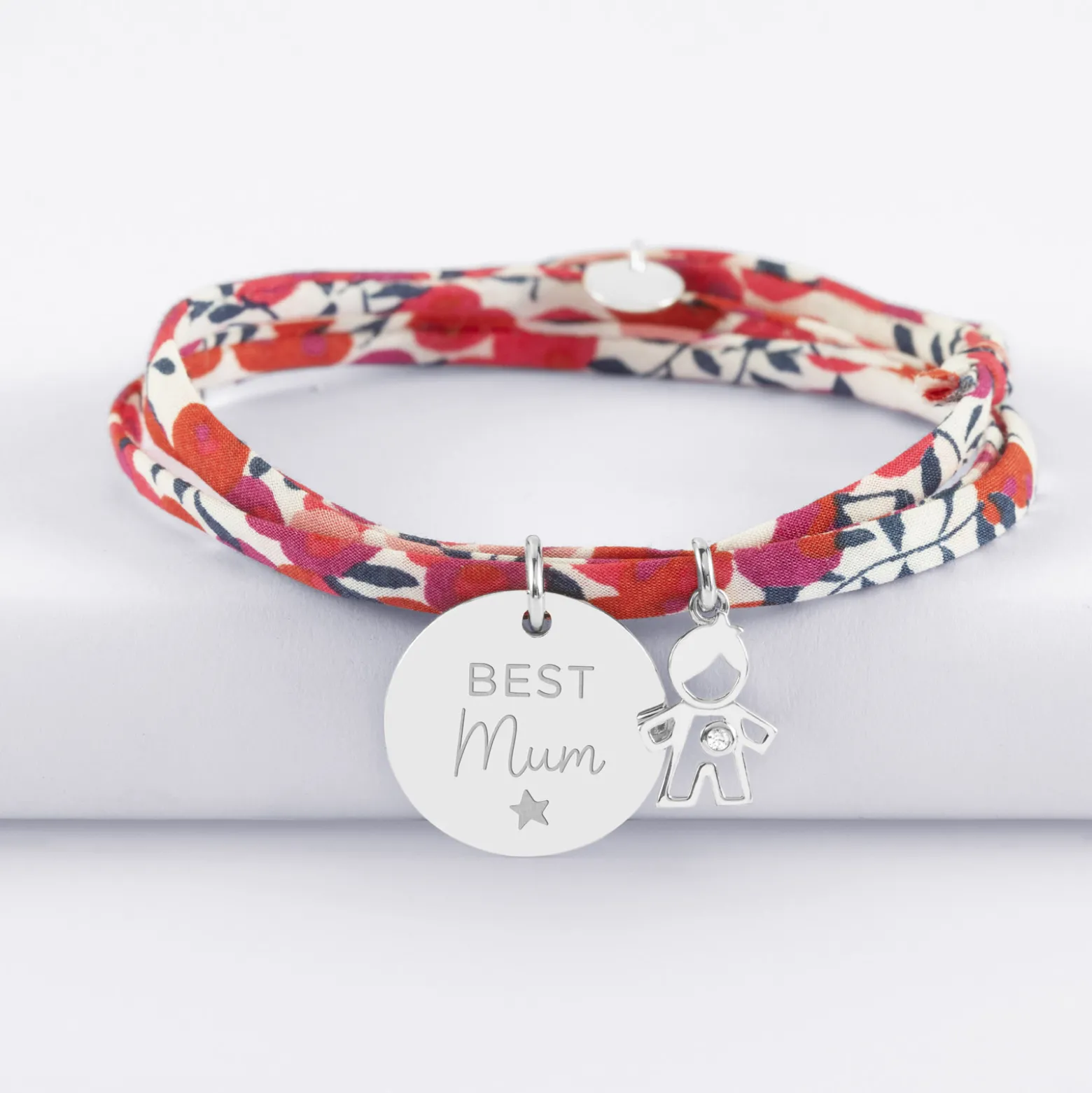 Bracelet 3 tours Liberty personnalisé médaille gravée argent 19 mm et breloque petit garçon zircon 12 mm
