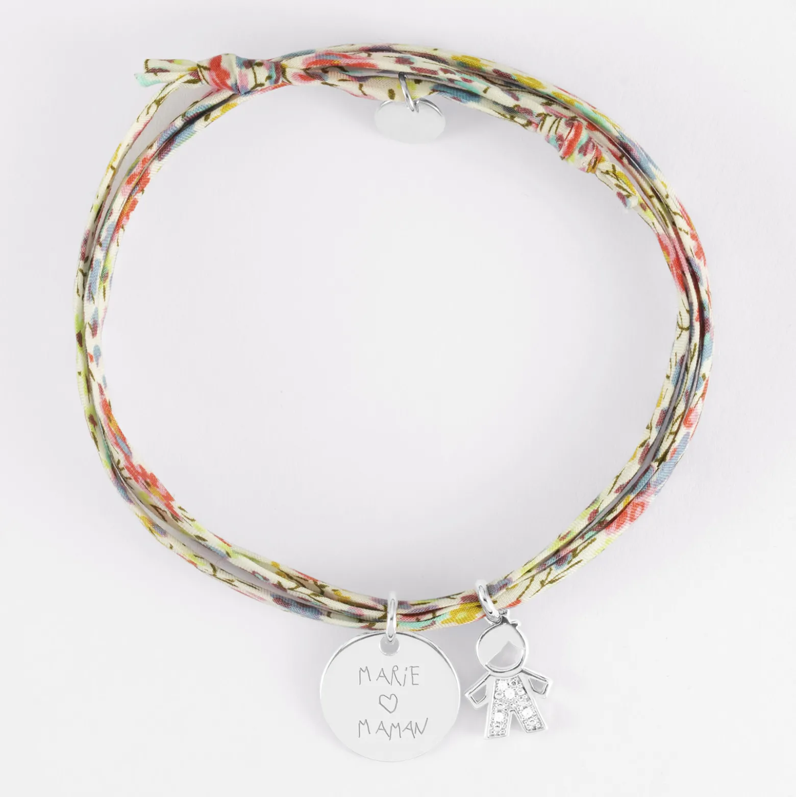 Bracelet 3 tours Liberty personnalisé médaille gravée argent 15 mm et breloque petit garçon scintillant 12 mm