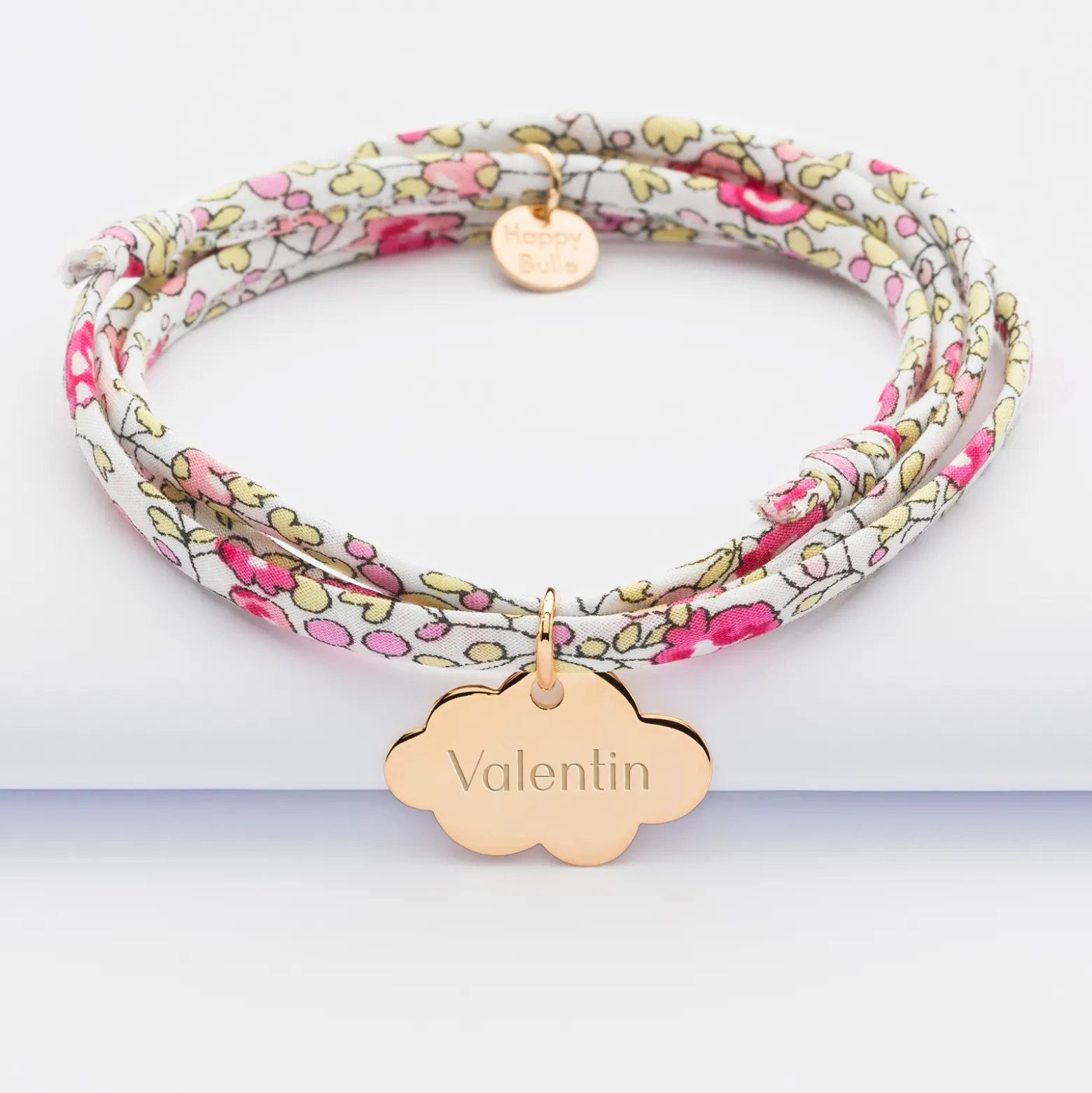 Bracelet 3 tours Liberty personnalisé prénom médaille gravée plaqué or nuage 20x14 mm