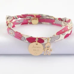 Bracelet 3 tours Liberty personnalisé médaille gravée plaqué or 15 mm et breloque petit garçon zircon 12 mm