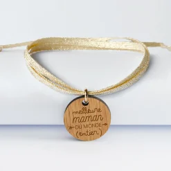 Bracelet 3 tours médaille gravée bois dormeuse ronde 20 mm "Meilleure maman du monde"
