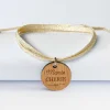 Bracelet 3 tours médaille gravée bois dormeuse ronde 20 mm "Mamie chérie"
