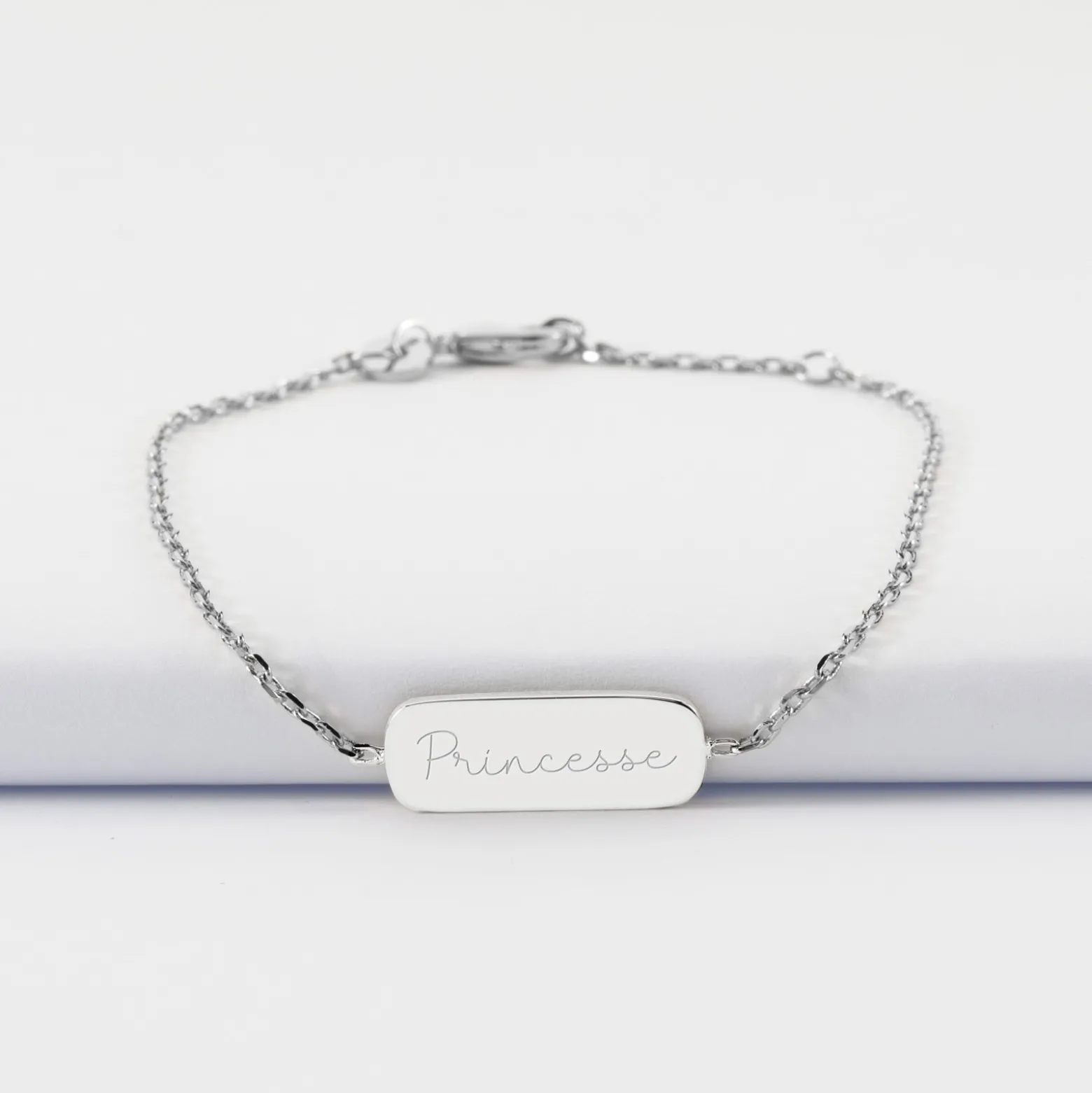 Bracelet chaine enfant personnalisé médaille gravée argent plaque 20x8 mm