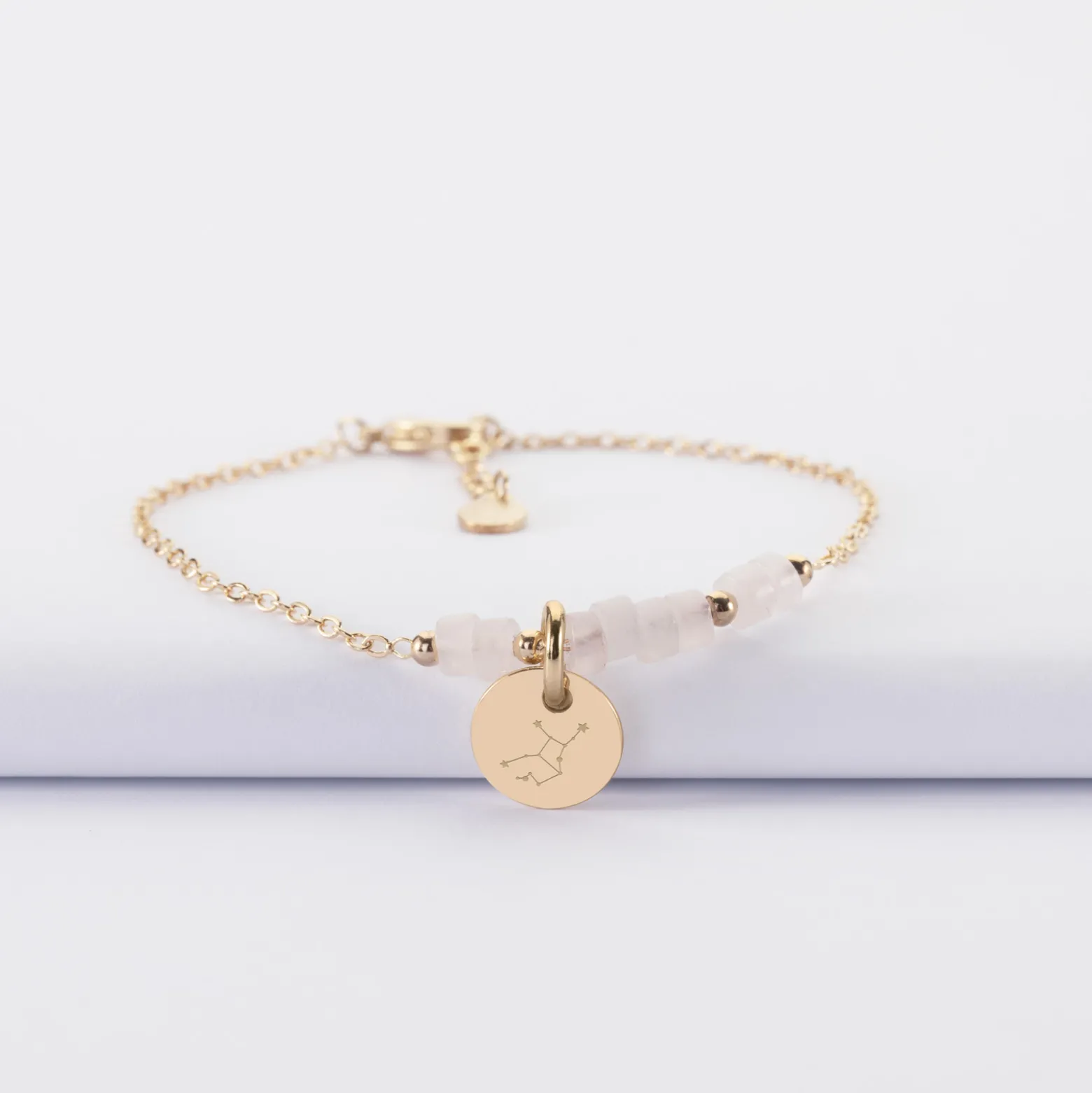 Bracelet chaîne barrette de perles personnalisé médaille gravée plaqué or ronde 10 mm