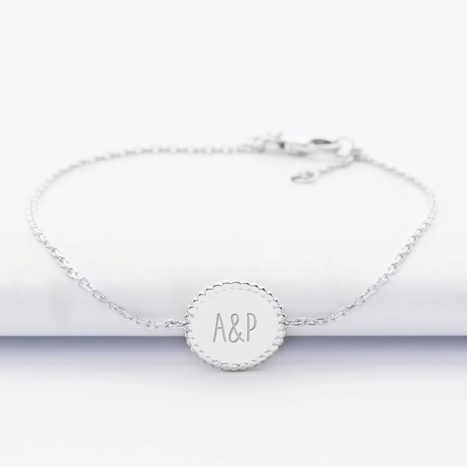 Bracelet chaîne bohème personnalisé médaille gravée argent initiale 11 mm