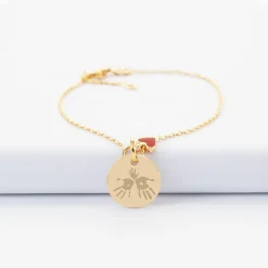 Bracelet chaîne coeur émail rouge personnalisé médaille gravée plaqué or 15 mm