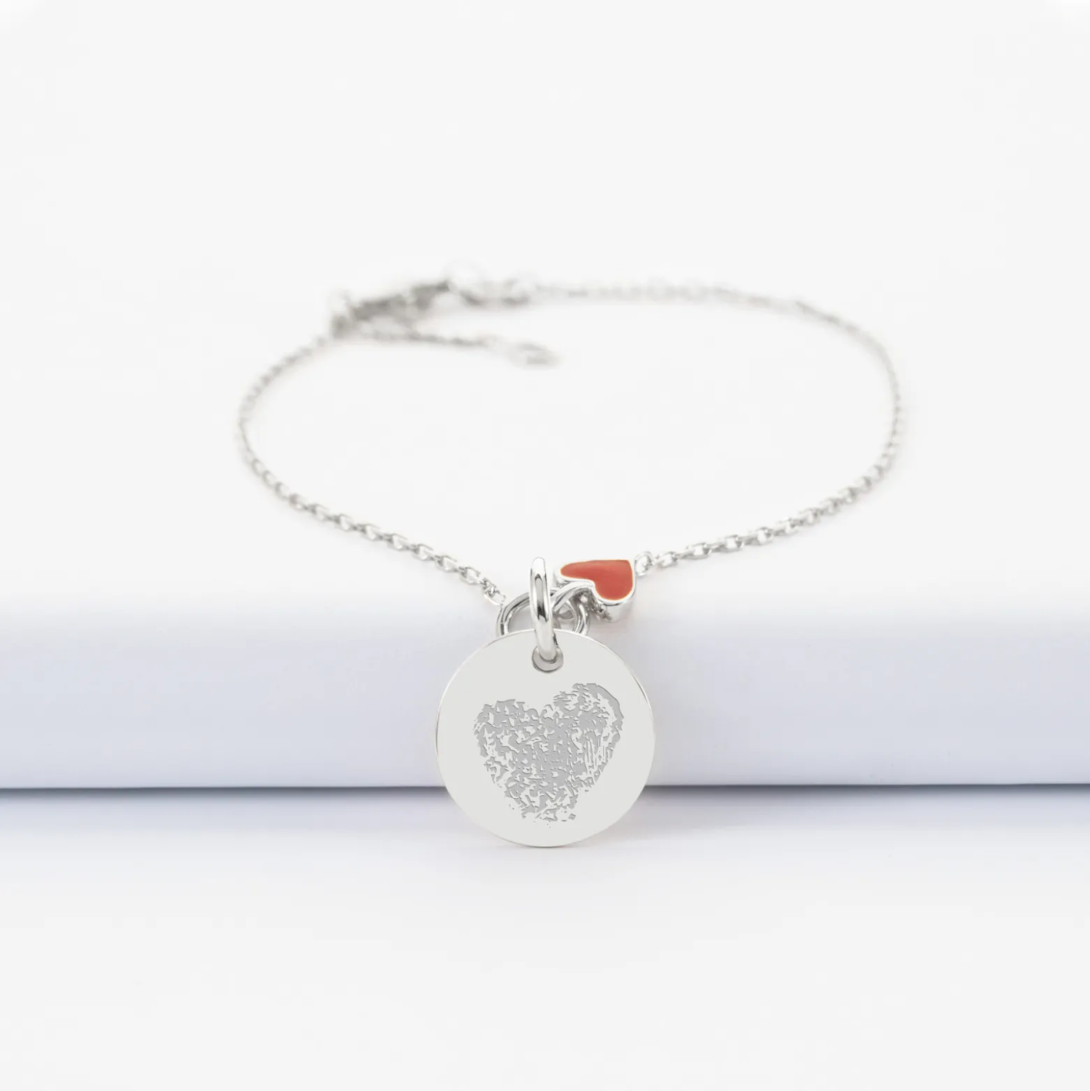 Bracelet chaîne coeur émail rouge personnalisé médaille gravée argent 15 mm