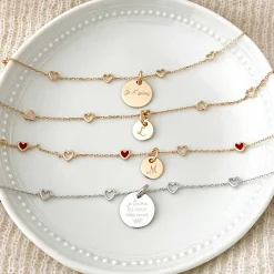 Bracelet chaîne coeurs ajourés personnalisé médaille gravée plaqué or 15 mm