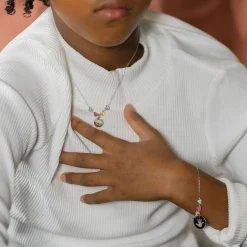 Bracelet chaîne enfant cœur email multicolore personnalisé médaille gravée argent 15 mm