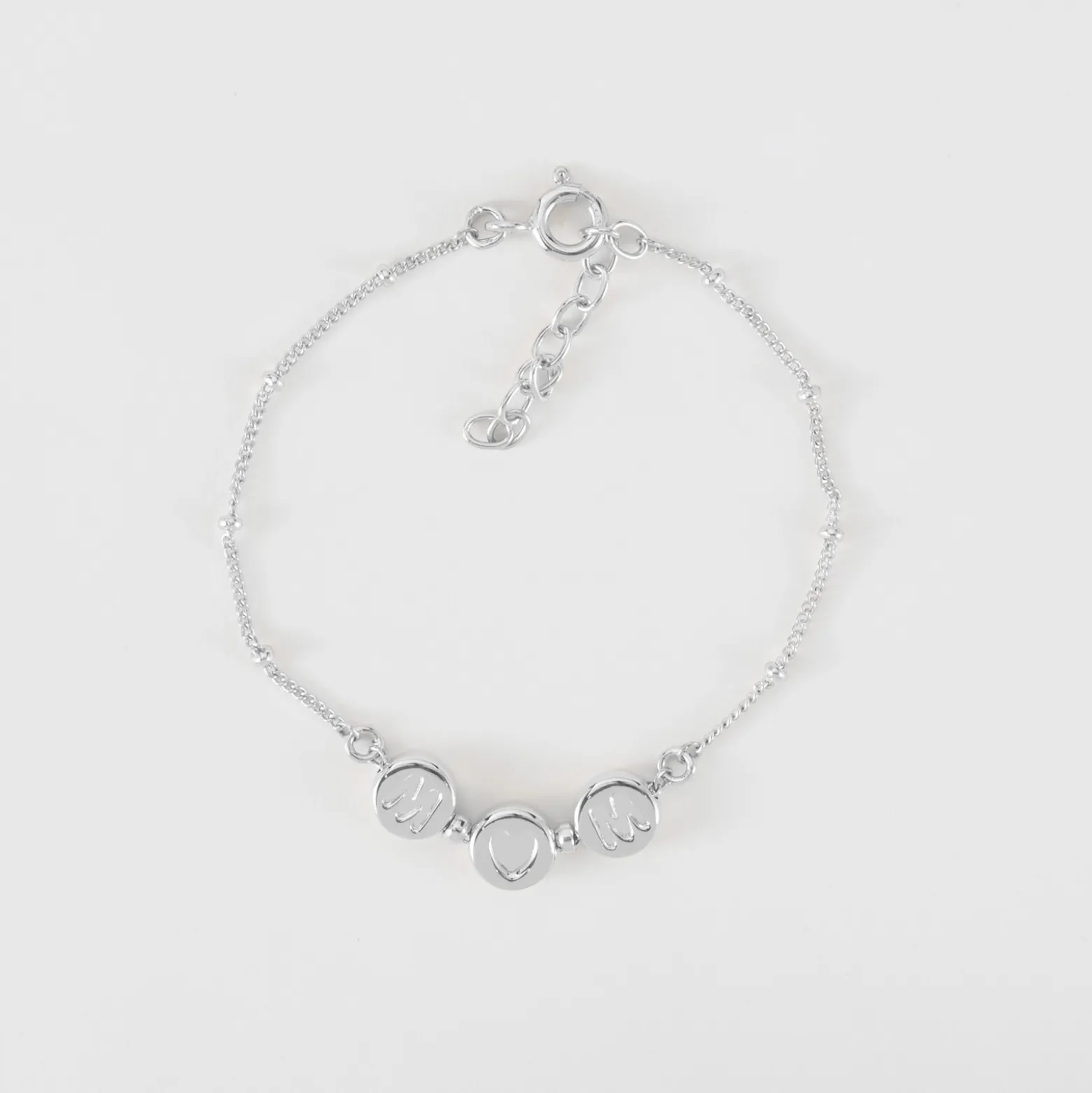 Bracelet chaîne Maman pastilles estampillées "Mom" argent