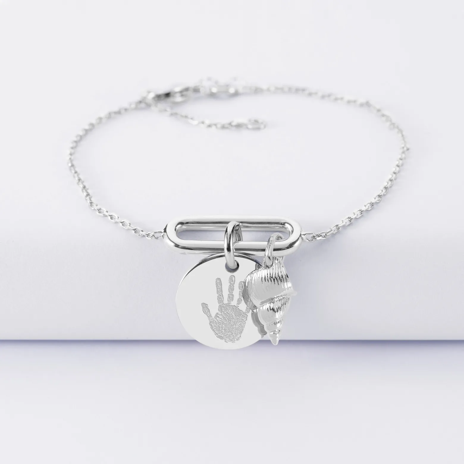 Bracelet chaîne ovale ouvert personnalisé médaille gravée argent 15 mm et breloque(s) summer - à composer