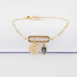 Bracelet chaîne ovale ouvert personnalisé médaille gravée plaqué or 10 mm et breloque rectangle zircon plaqué or 9 mm