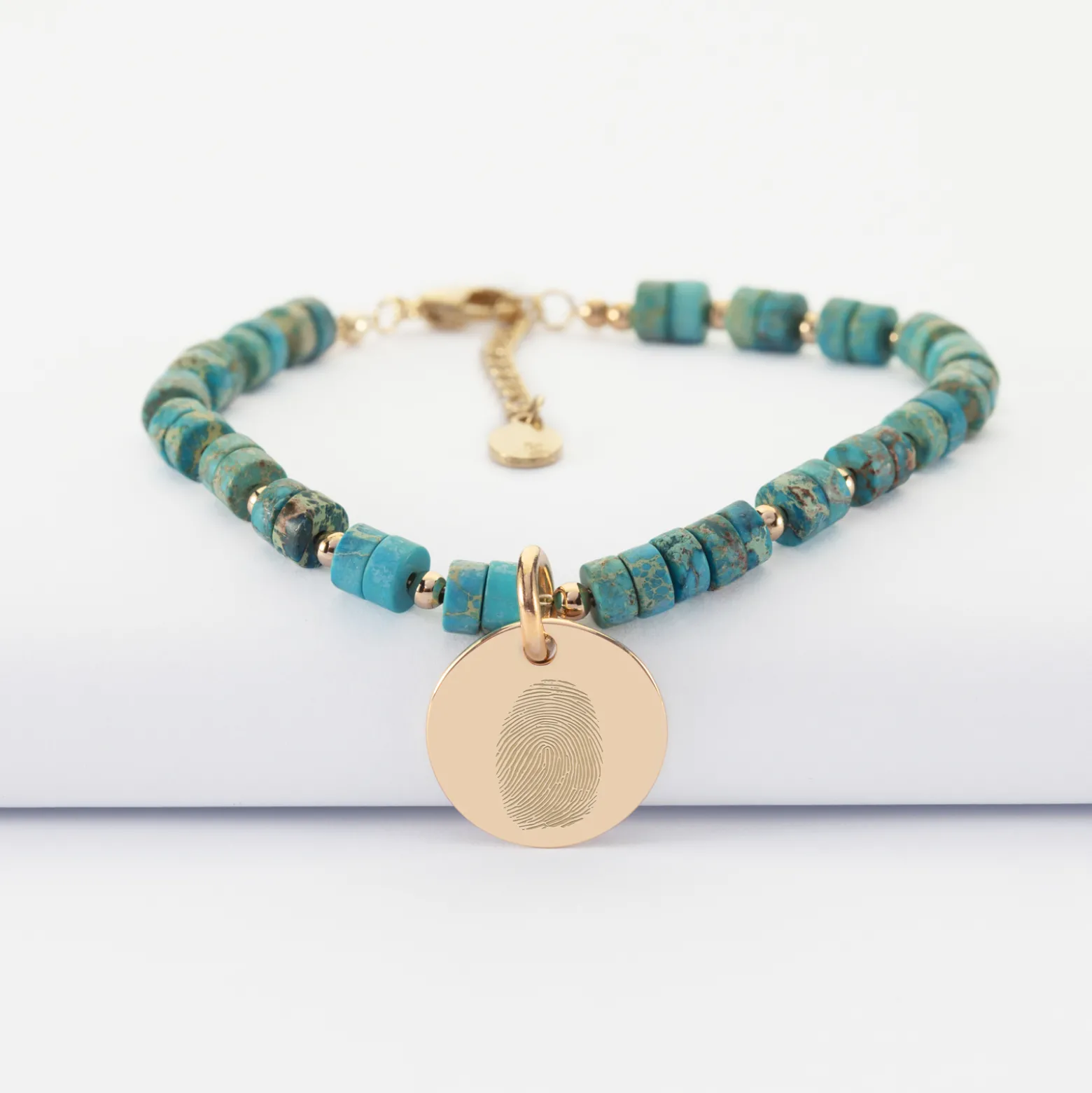 Bracelet chaîne perles personnalisé médaille gravée plaqué or ronde 15 mm