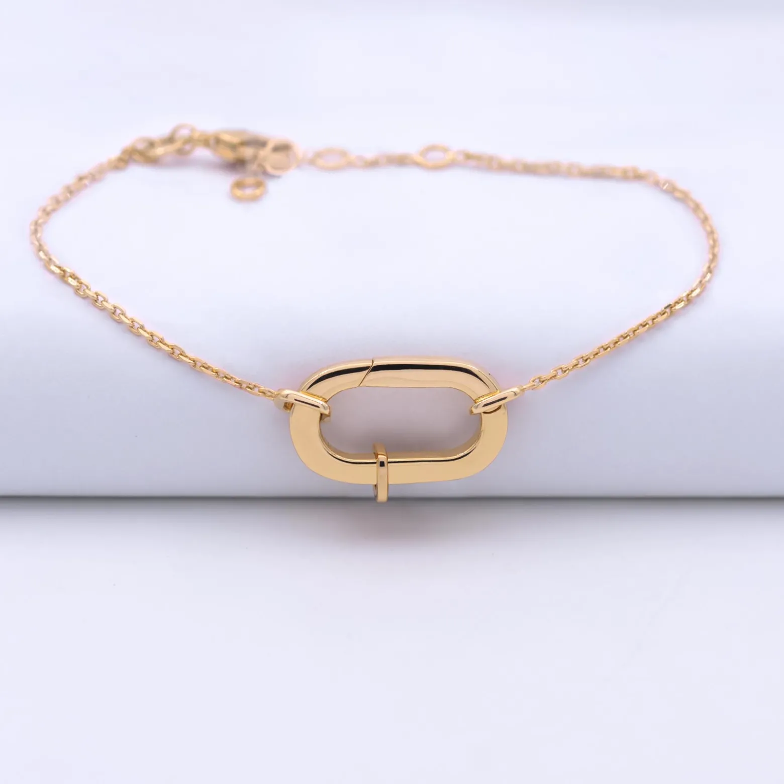 Bracelet chaîne personnalisé collection Chapitre mousqueton 11x19 mm plaqué or - à composer