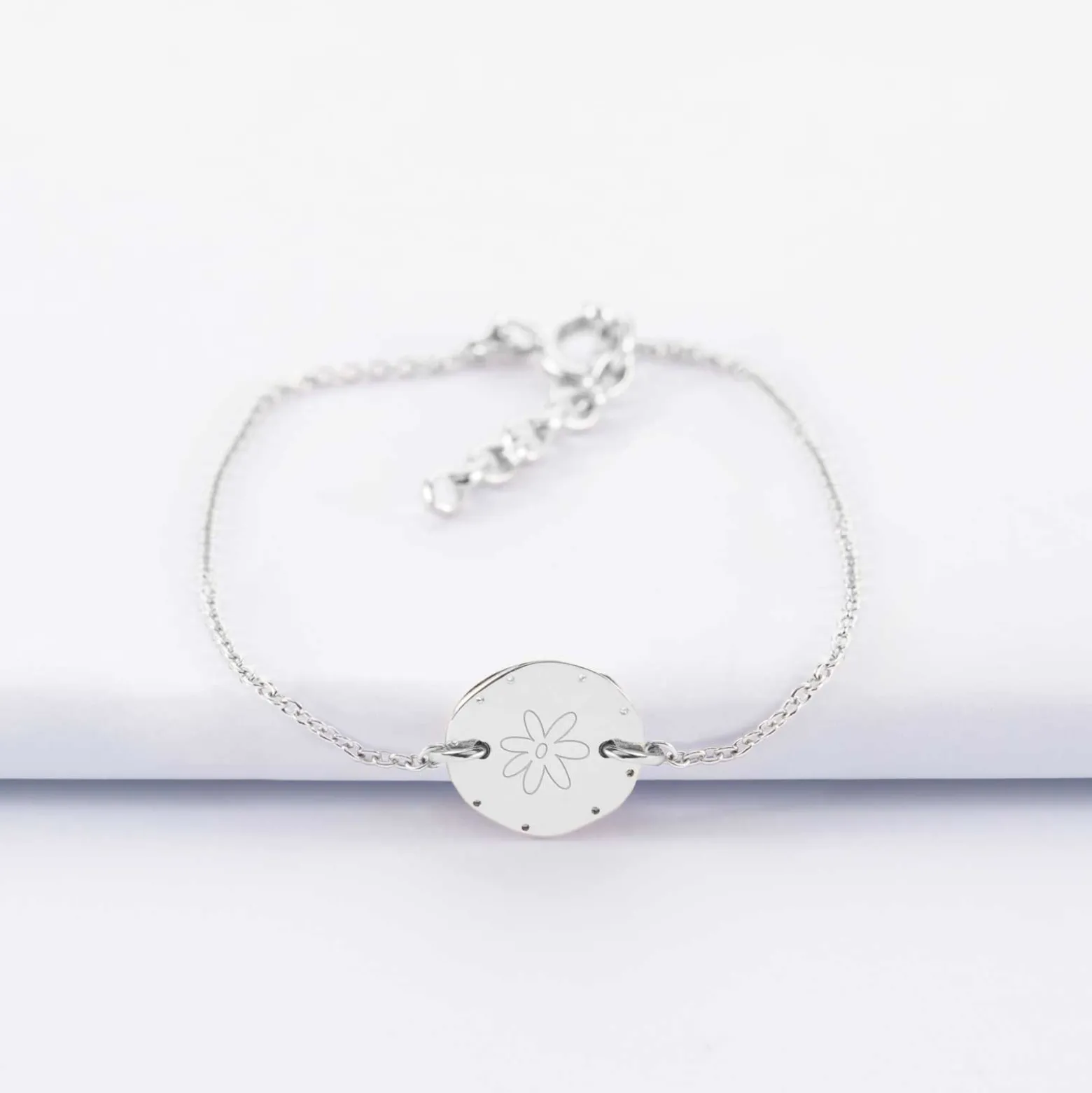 Bracelet chaîne personnalisé médaille contour scintillant gravée argent initiale 11 mm