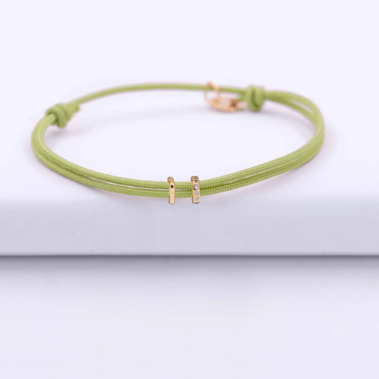 Bracelet cordon double personnalisé collection Chapitre plaqué or - à composer