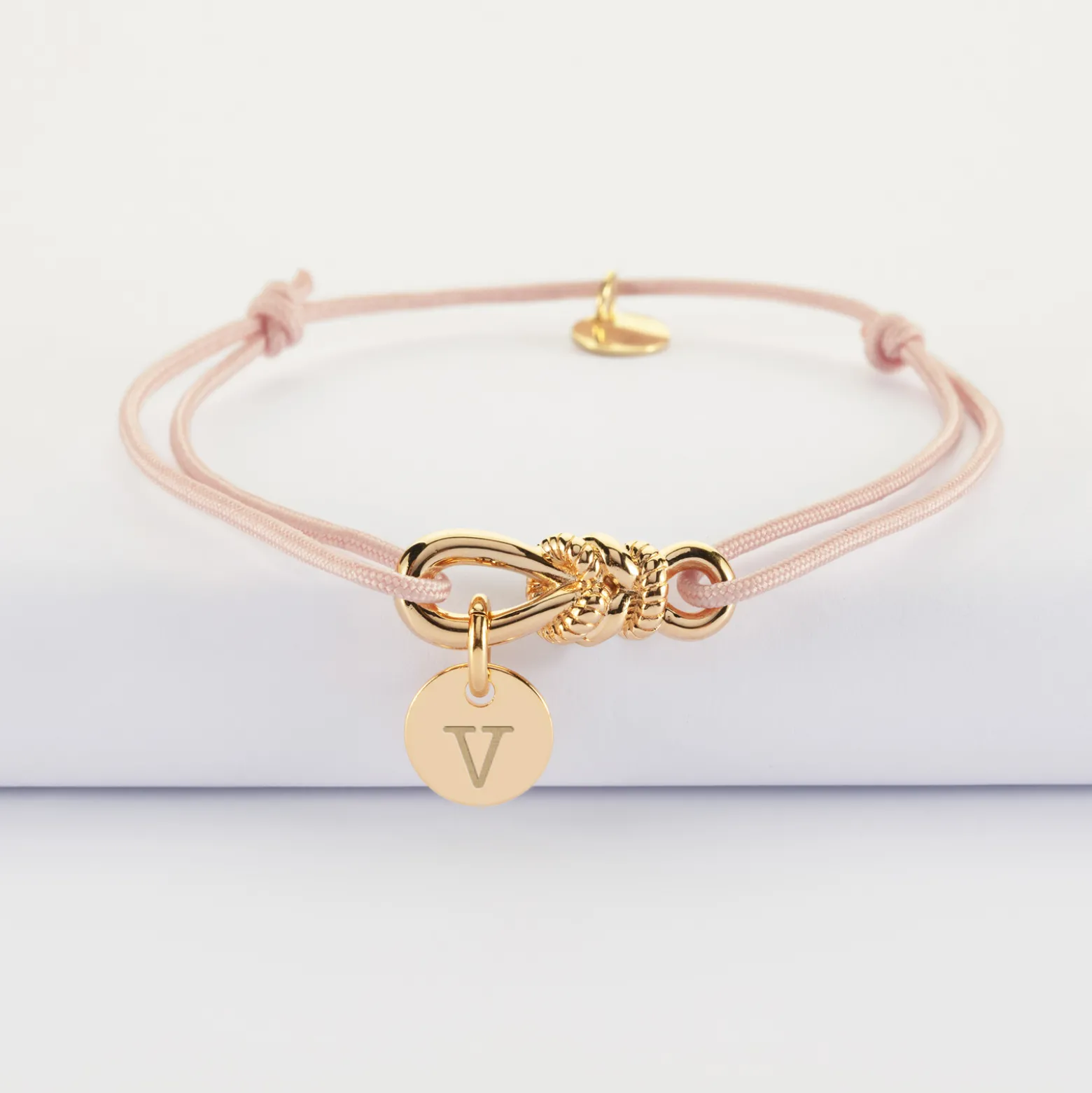 Bracelet cordon personnalisé "Le lien" et médaille gravée plaqué or 10 mm - HappyBulle x Lilylovesfashion