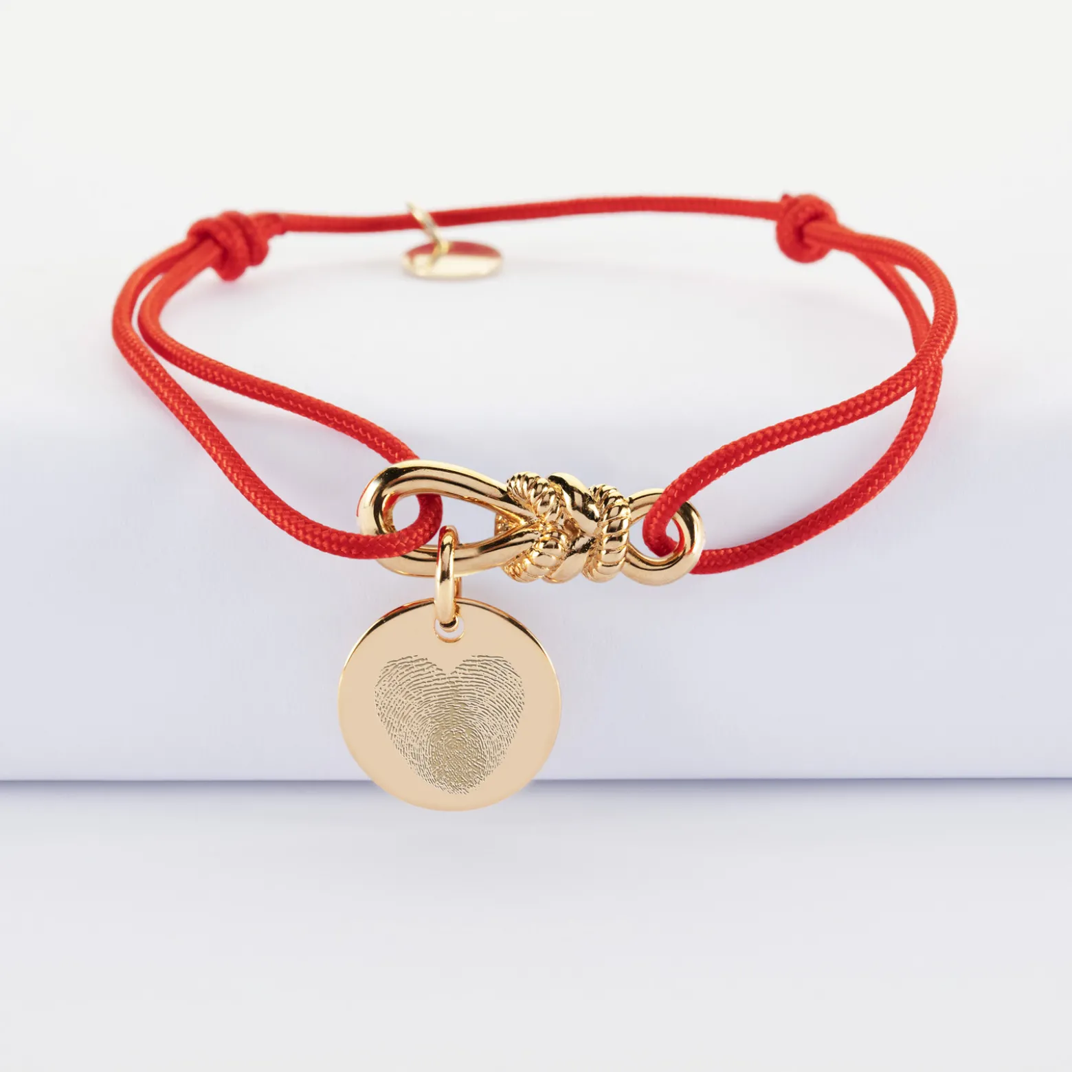 Bracelet cordon personnalisé "Le lien" et médaille gravée plaqué or 15 mm - HappyBulle x Lilylovesfashion