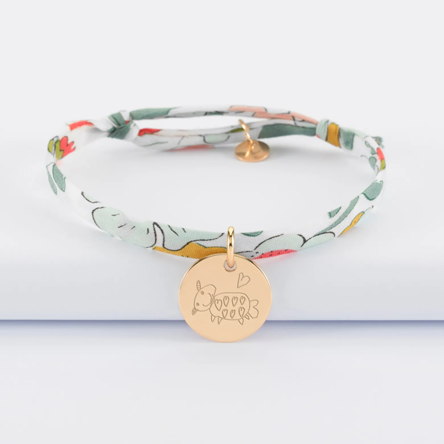 Bracelet enfant Liberty personnalisé médaille gravée plaqué or 15 mm - Nos petits imparfaits