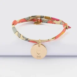Bracelet enfant Liberty personnalisé médaille gravée plaqué or coeur estampillé 15 mm - HappyBulle x Atelier Wagram