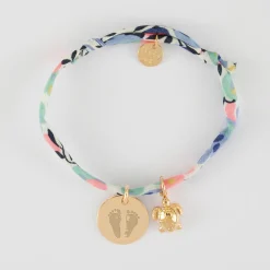 Bracelet enfant Liberty personnalisé médaille gravée plaqué or 15 mm et breloque tortue 10 mm