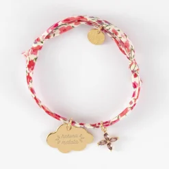 Bracelet enfant Liberty personnalisé médaille gravée plaqué or nuage 20x14 mm et breloque fleur pétales zircons 10 mm