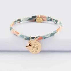 Bracelet enfant Liberty personnalisé médaille gravée plaqué or 15 mm et breloque petit coeur bombé 7 mm - HappyBulle x Atelier Wagram