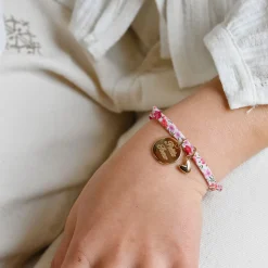 Bracelet enfant Liberty personnalisé médaille gravée plaqué or 15 mm et breloque petit coeur bombé 7 mm - HappyBulle x Atelier Wagram