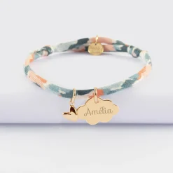 Bracelet enfant Liberty personnalisé médaille gravée plaqué or nuage 20x14 mm et breloque petit coeur bombé 7 mm - HappyBulle x Atelier Wagram