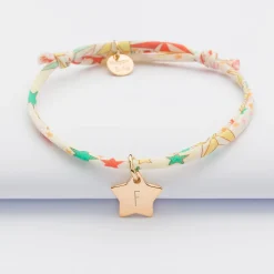Bracelet enfant personnalisé Liberty médaille gravée initiale plaqué or étoile 12 mm