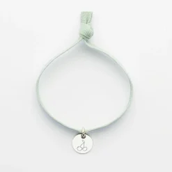 Bracelet enfant personnalisé cordon élastique médaille gravée argent initiale 10 mm