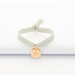 Bracelet enfant personnalisé cordon élastique médaille gravée plaqué or initiale 10 mm