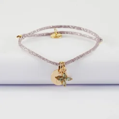 Bracelet enfant personnalisé cordon pailleté médaille gravée plaqué or 10 mm et breloque fleur pétales zircons 10 mm