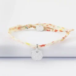 Bracelet enfant personnalisé Liberty médaille martelée gravée initiale argent 10mm - Nos petits imparfaits