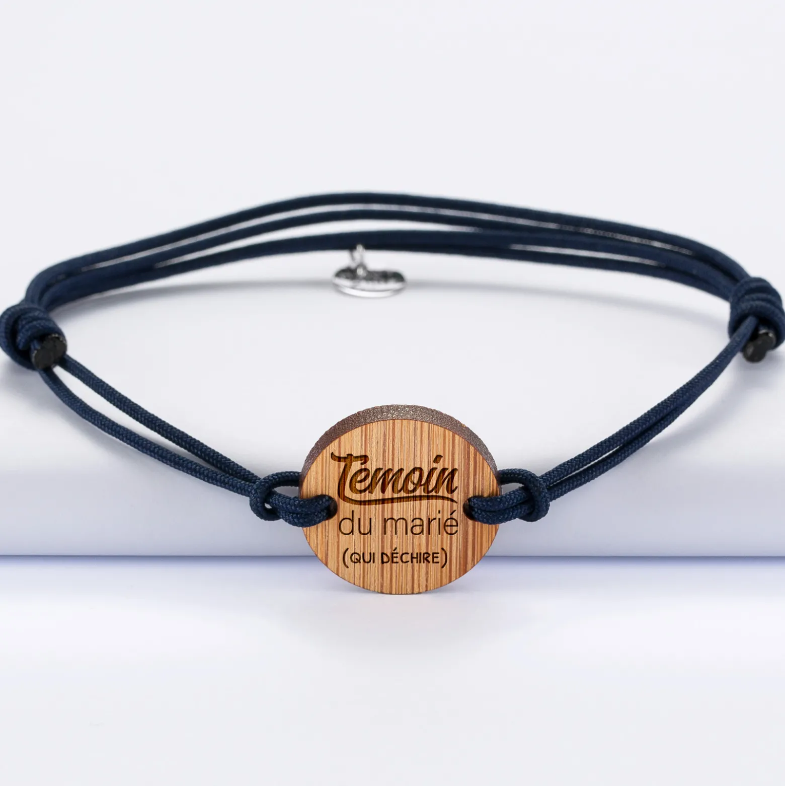 Bracelet EVG personnalisé cordon double médaille gravée bois ronde 2 trous 21 mm