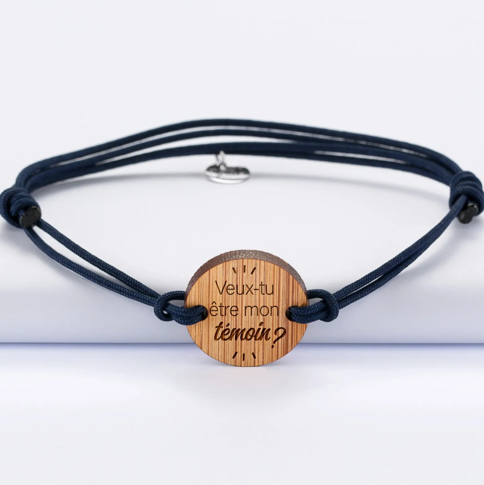 Bracelet EVG personnalisé cordon double médaille gravée bois ronde 2 trous 21 mm