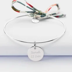 Bracelet Famille des mariés personnalisé jonc argent et cordon Liberty médaille gravée 15 mm