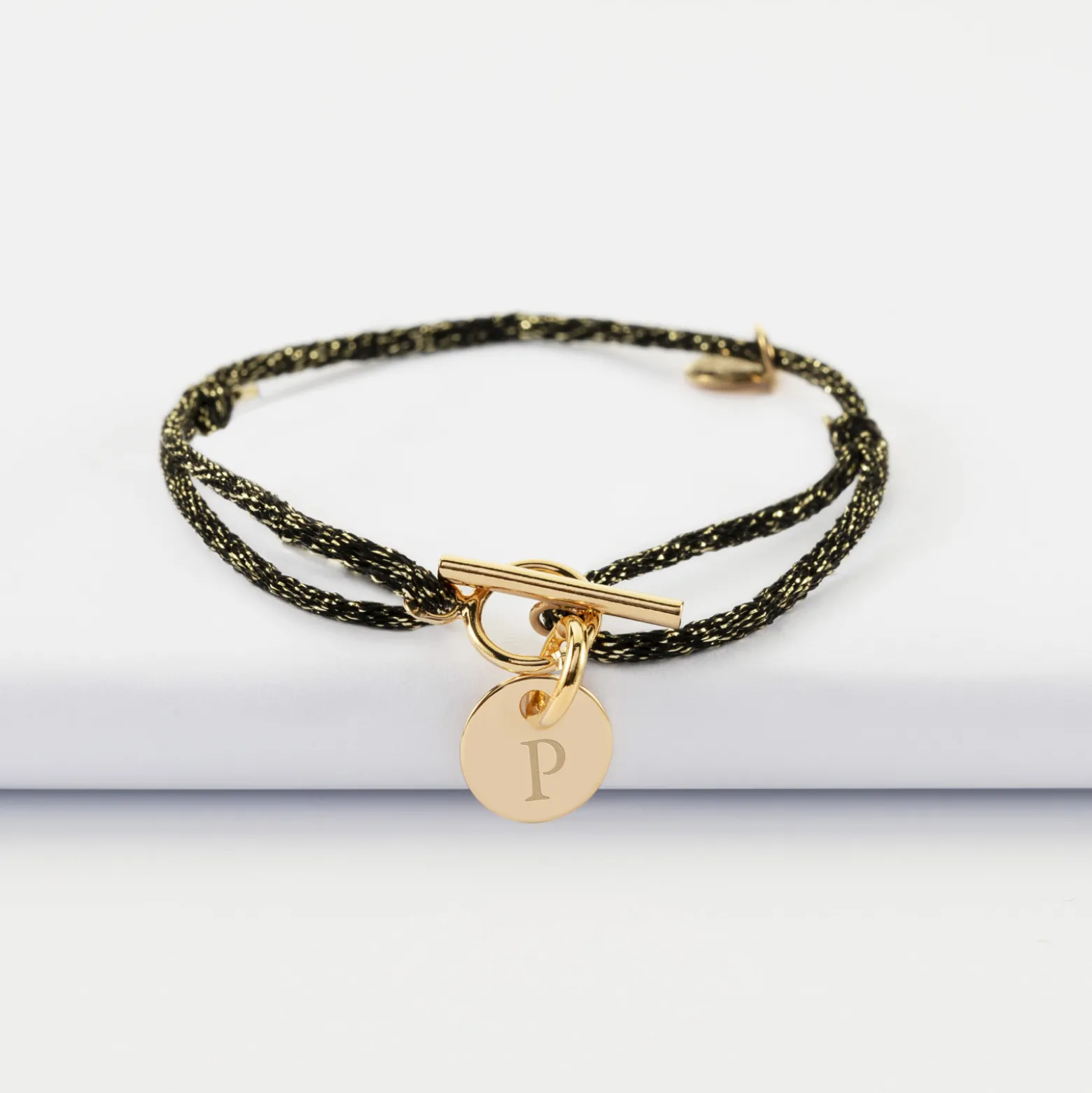 Bracelet fermoir personnalisé cordon pailleté médaille gravée plaqué or initiale 10 mm