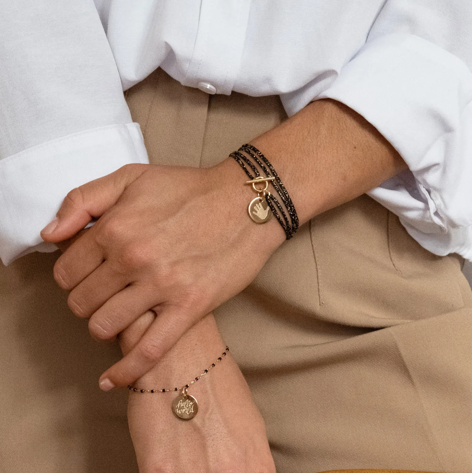 Bracelet fermoir personnalisé cordon 3 tours pailleté médaille gravée plaqué or 15 mm