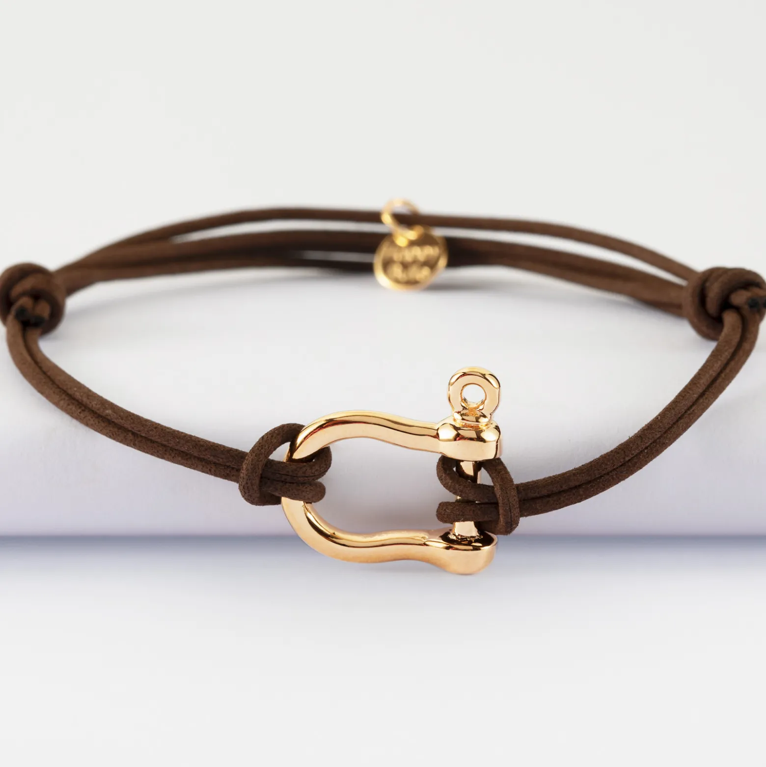 Bracelet homme cordon cuir double manille plaqué or 20 mm