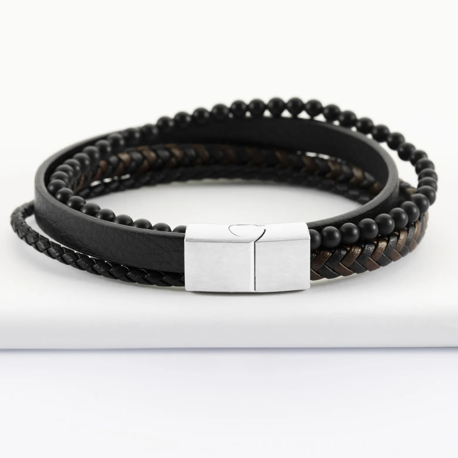 Bracelet homme cuir et perles fermoir acier 15x11 mm