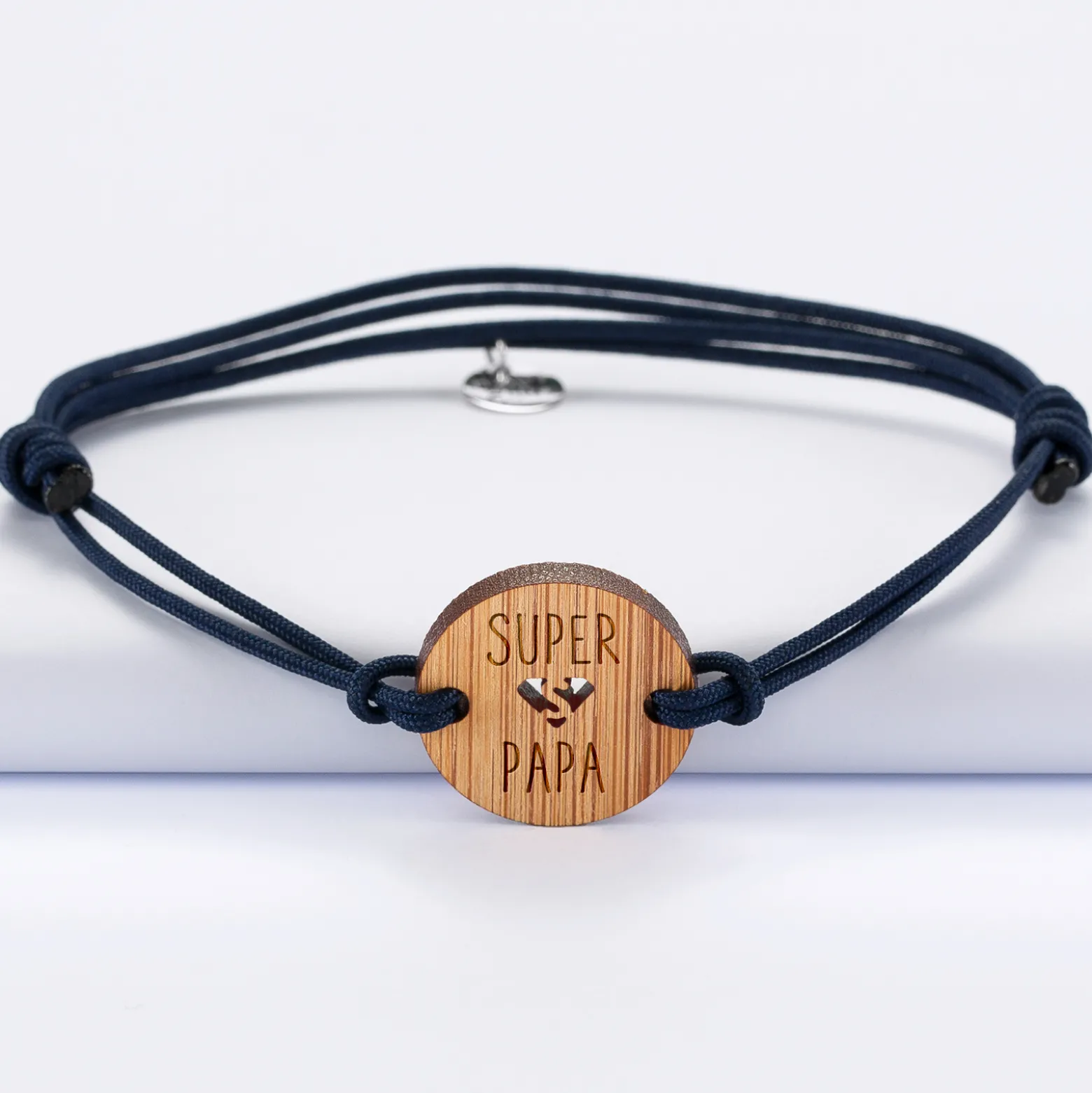 Bracelet homme médaille gravée bois ronde 21 mm - Edition spéciale "Super Papa"